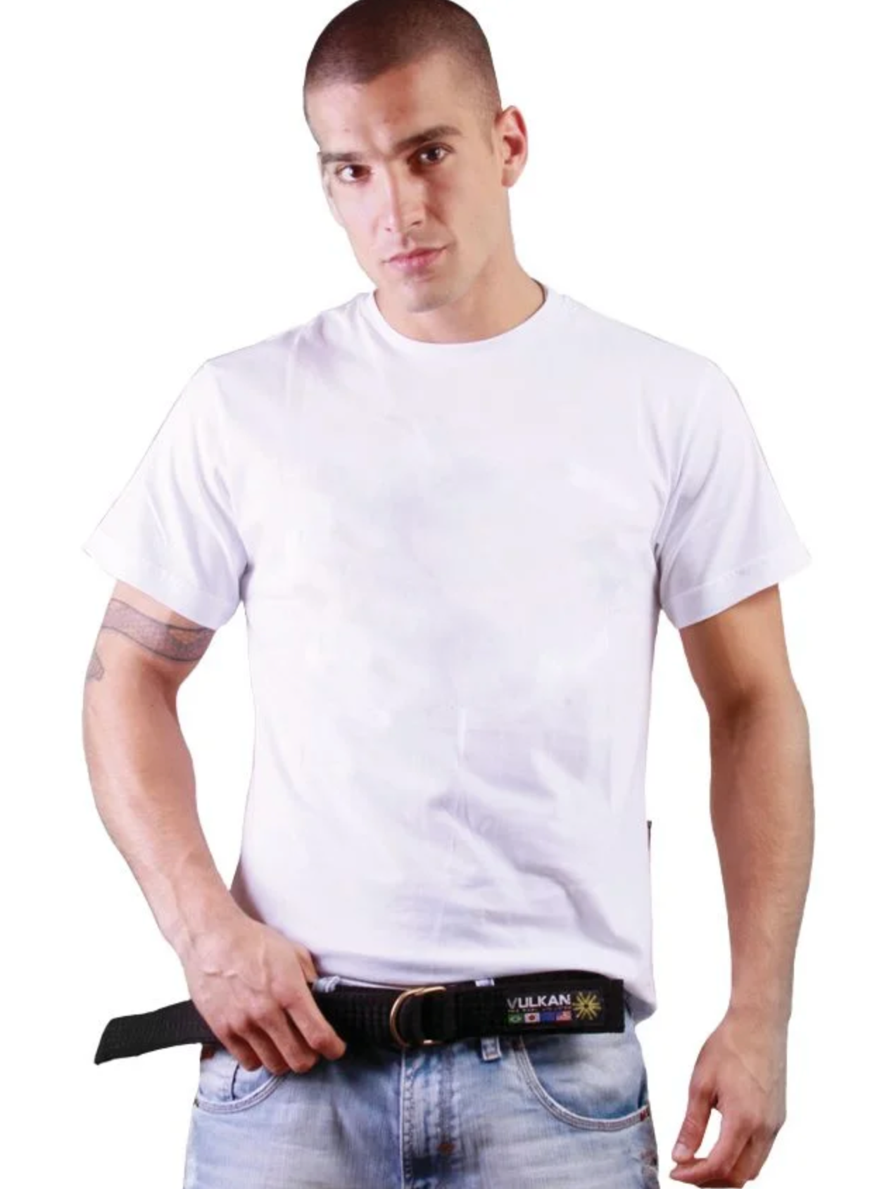 Man wearing a black Vulkan Streetwear Belt, styled to reflect his Jiu Jitsu lifestyle.